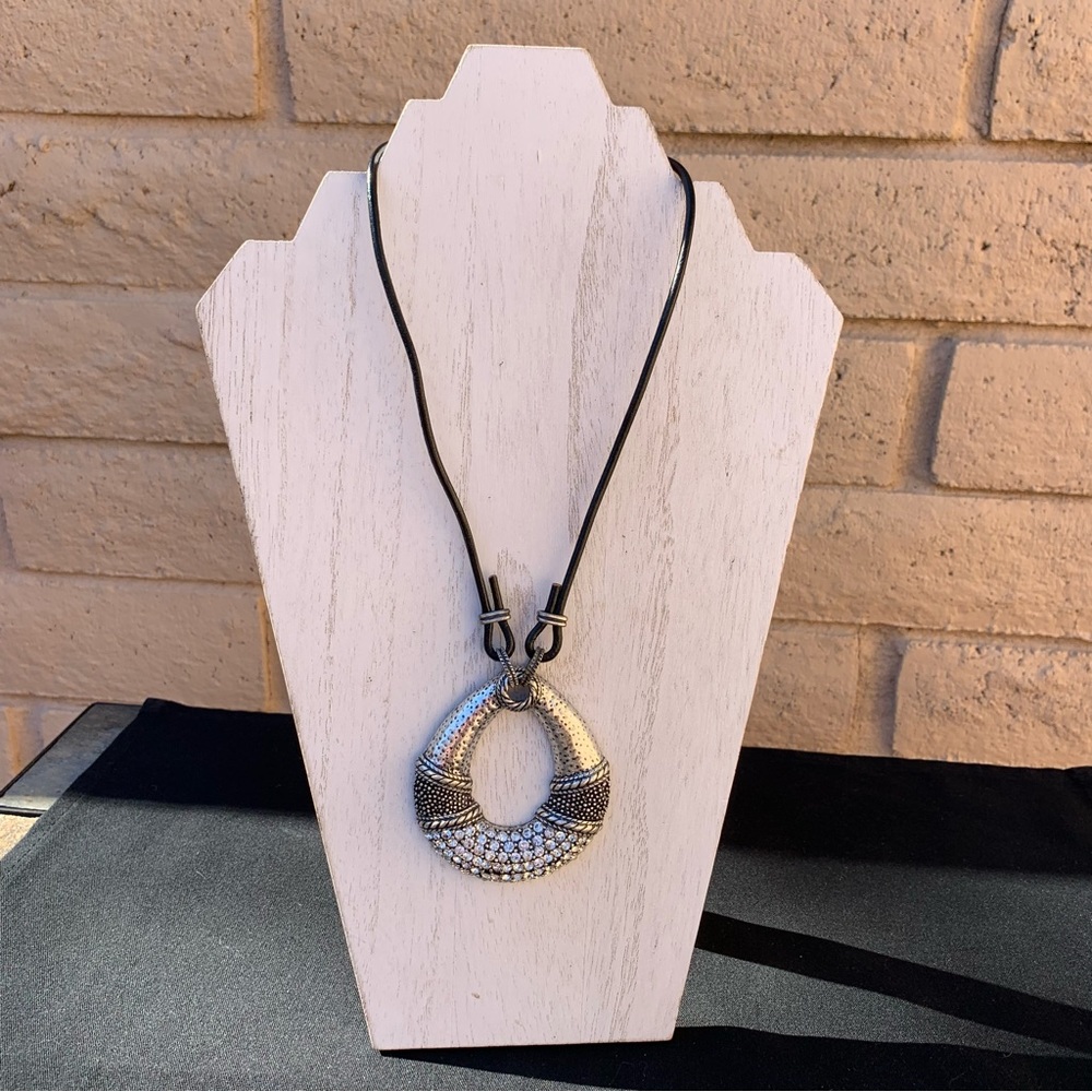 NWT Chico’s Silver Metal Studded Necklace on Black Rope Chain 18”